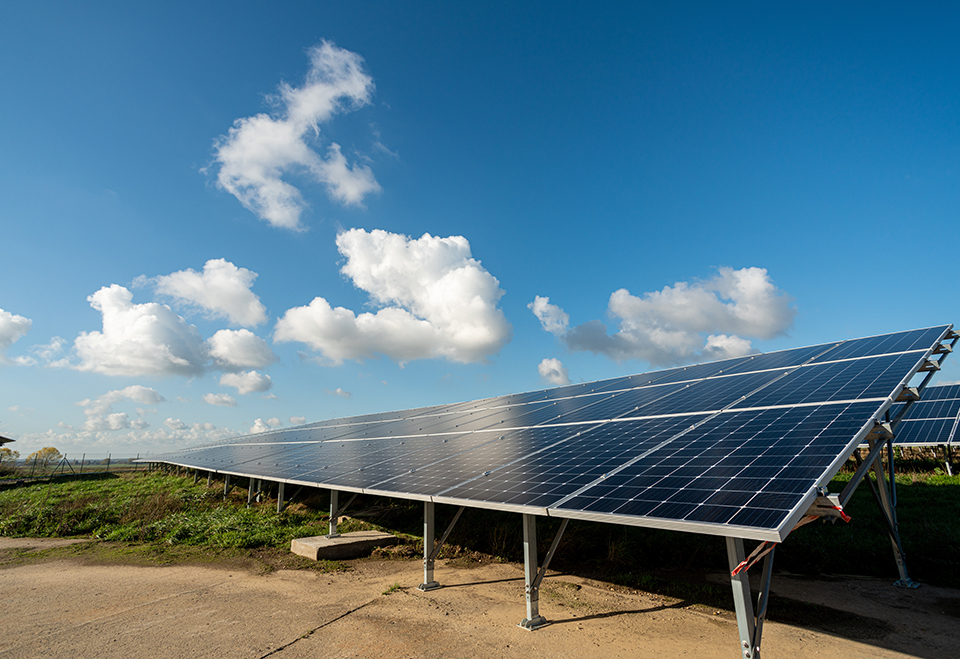 Panneau solaire _ centrale photovoltaïque de Cambrai